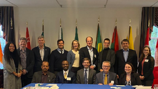 42081389_peacekeeping_workshop_group 320 Peacekeeping dialogue spring 2020