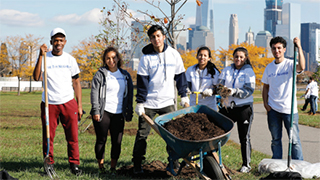 Community Outreach and Servant Leadership Seton Hall Students Volunteering