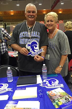 Piccianos Volunteer at a College Fair Piccianos Volunteer at a College Fair