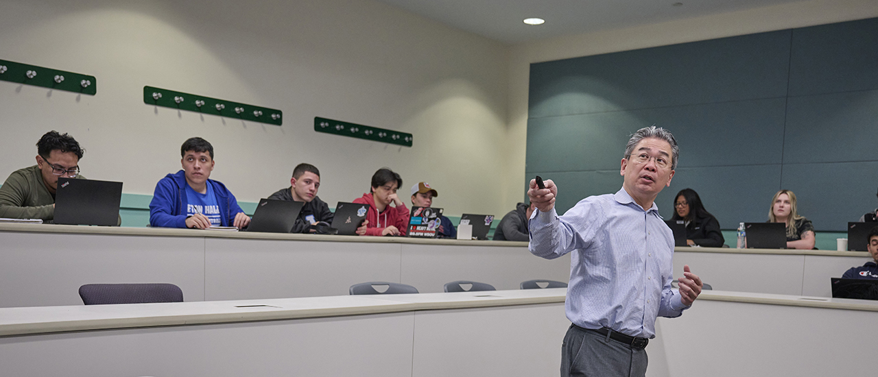 Business Analytics A professor teaching a class in the Stillman School of Business.