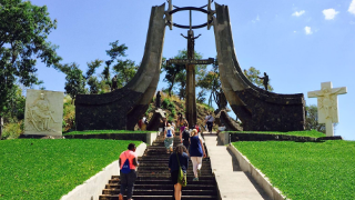 Students in El Salvador Students walking up steps in El Salvador