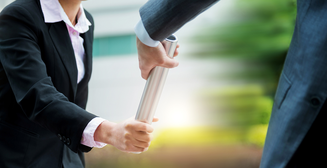 employees-passing-batonx1280 employees-passing-batonx1280