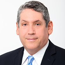 Headshot of Jeffrey Ritter posing