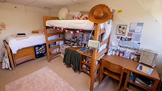 The Complex Bedroom with Decor The Complex Bedroom with Decor